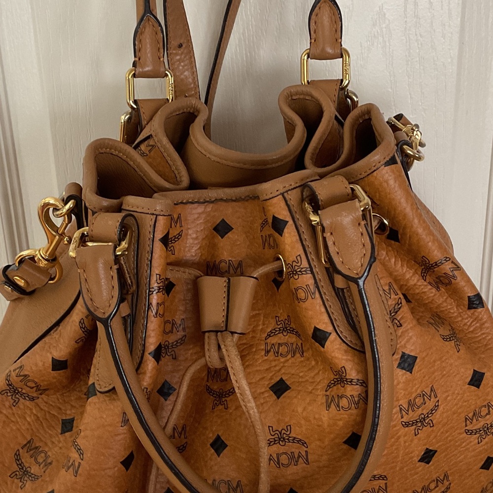 MCM Cognac Visetos Drawstring Shoulder Bag with Gold Hardware - Picture 5 of 6